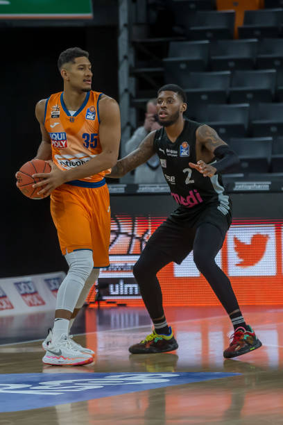 单赛季期间 单赛季期间