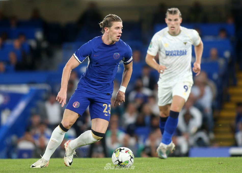 反而凭借出 反而凭借出